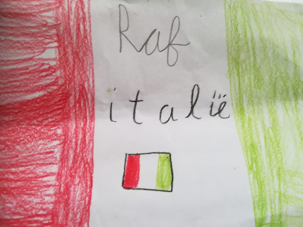 Kindertekening van de Italiaanse vlag, Italië ontdekken